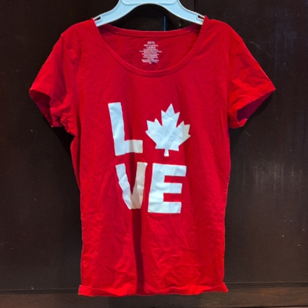 Red Love T-Shirt with Maple Leaf